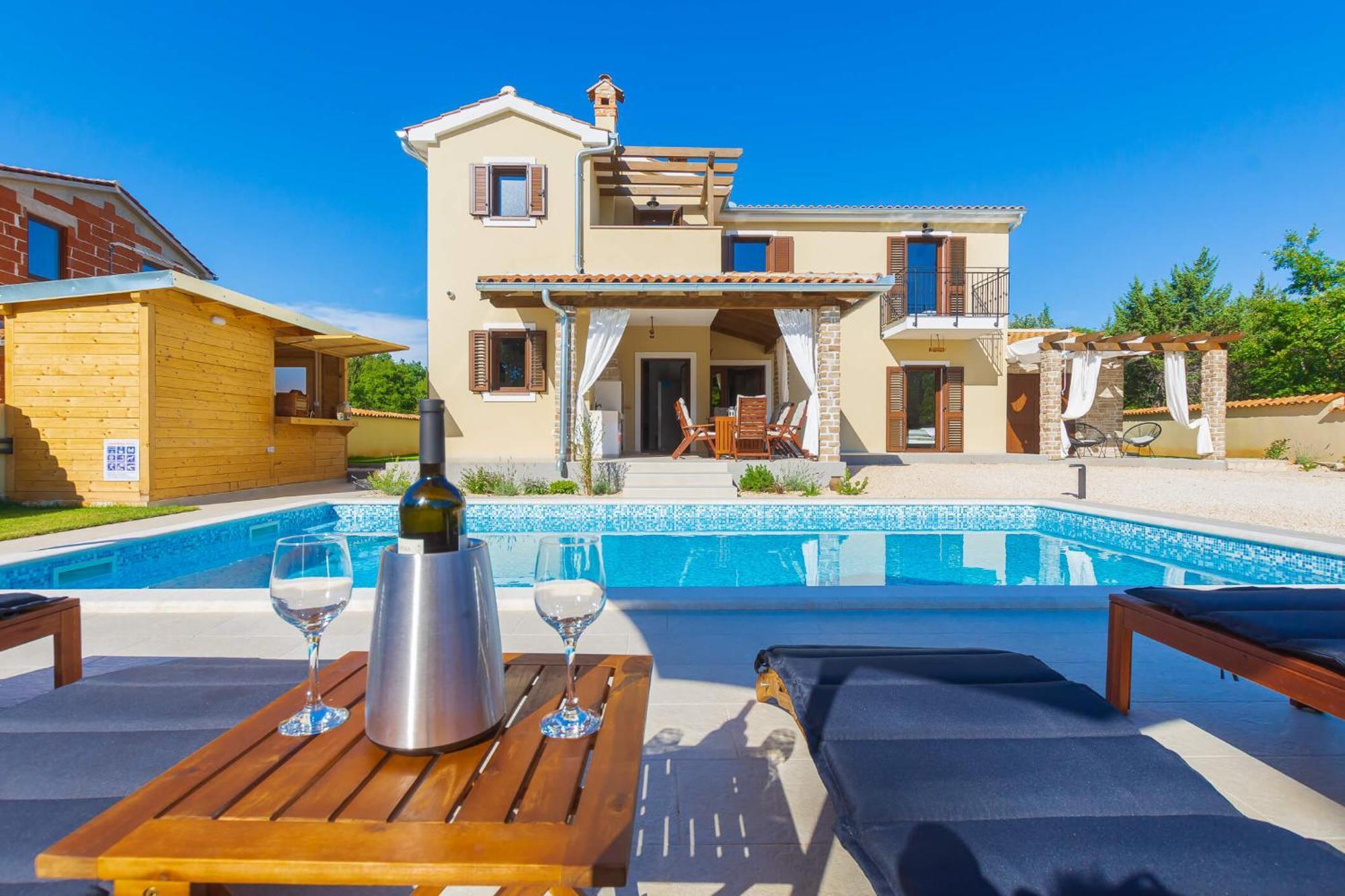 Villa David - Luxurious Secluded Villa With A Heated Pool Butkovici  Екстер'єр фото